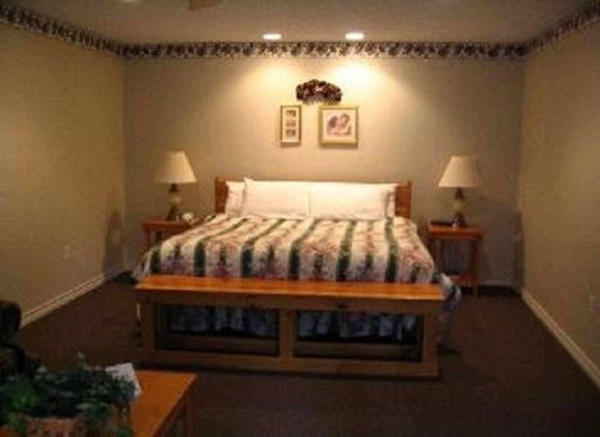 נאקוגדוצ'ז Pine Creek Country Inn מראה חיצוני תמונה